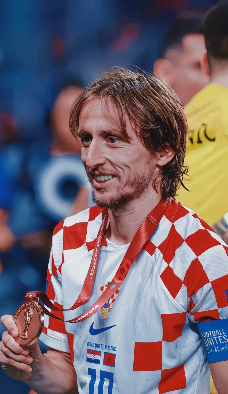 德媒：穆西亚拉和阿方索的恢复完全符合计划，目标是12月登场