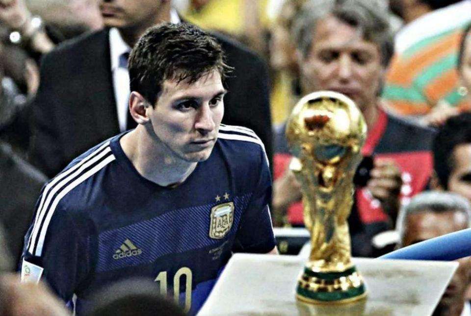 科贝尔：所有失球都是能避免的；阿德耶米的争议？他真是倒霉