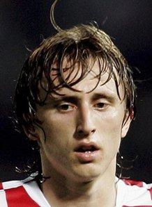 足球财经机构：阿兰希勒96年的转会费放到现在相当于2.25亿镑