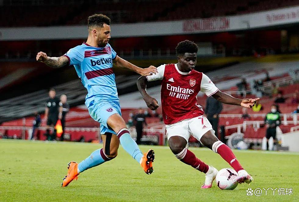 萨利巴：海因策帮了我们很多，他与我们的交流非常多