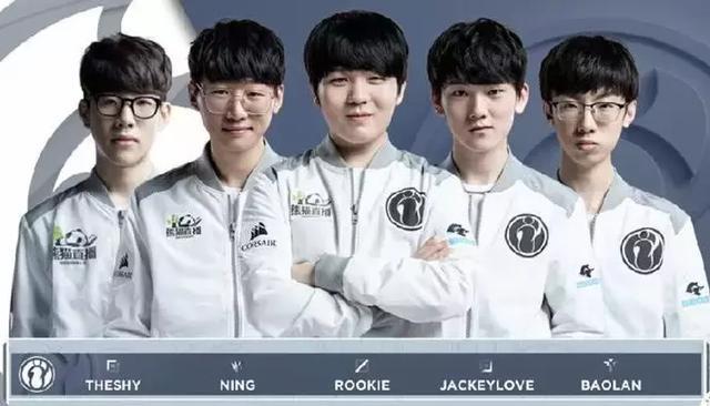 未来的足球 未来的足球