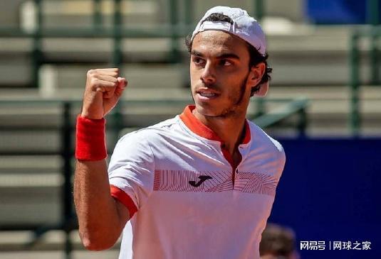 还是对足球 还是对足球