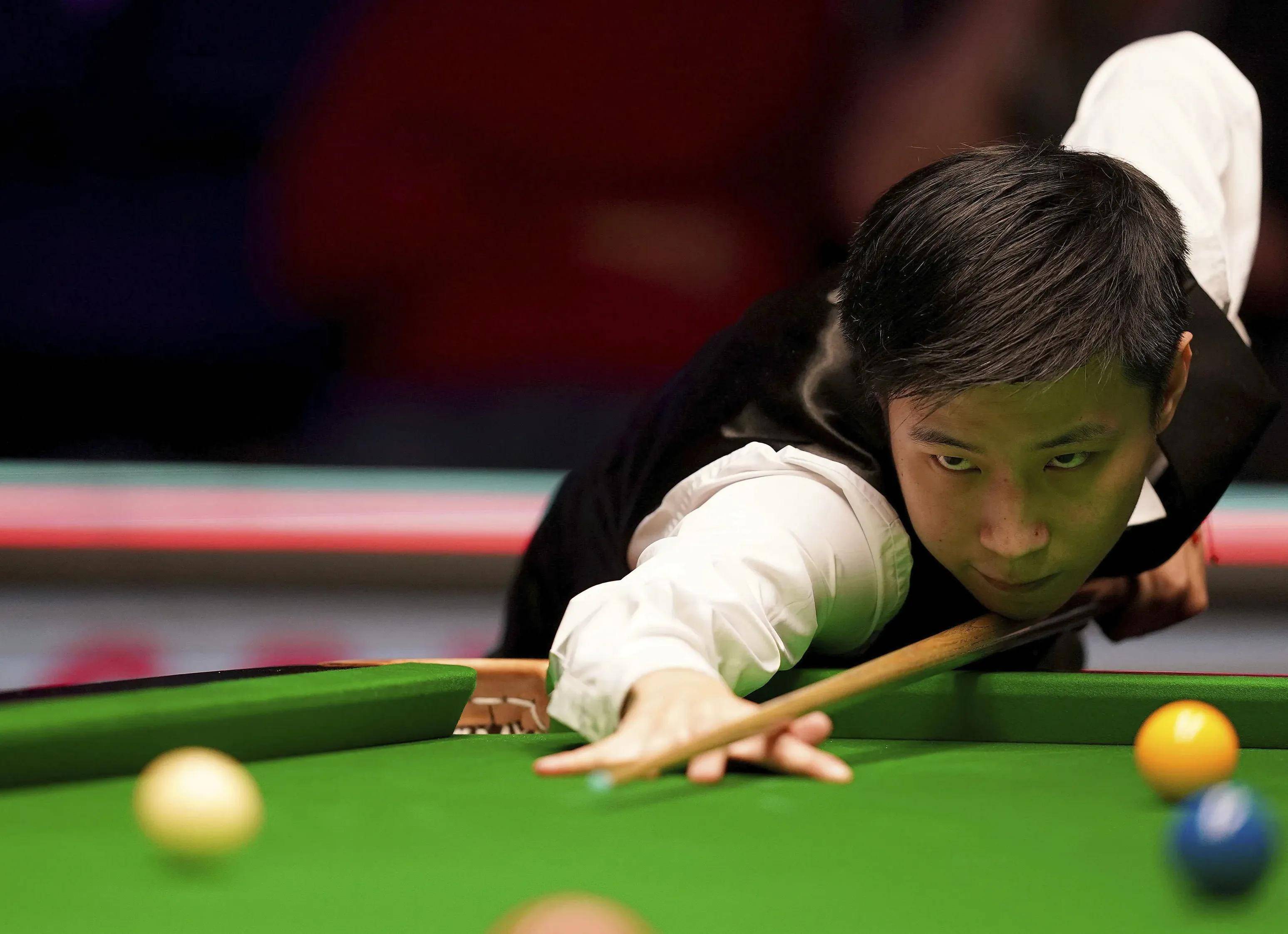 对方锋线的 对方锋线的